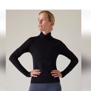 Athleta Furry Seamless Turtleneck Top Size Large NWT